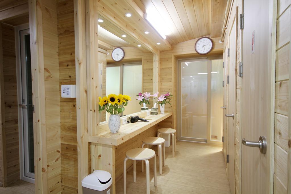 Cheongdam Ladies Guesthouse In Seoul Exterior foto